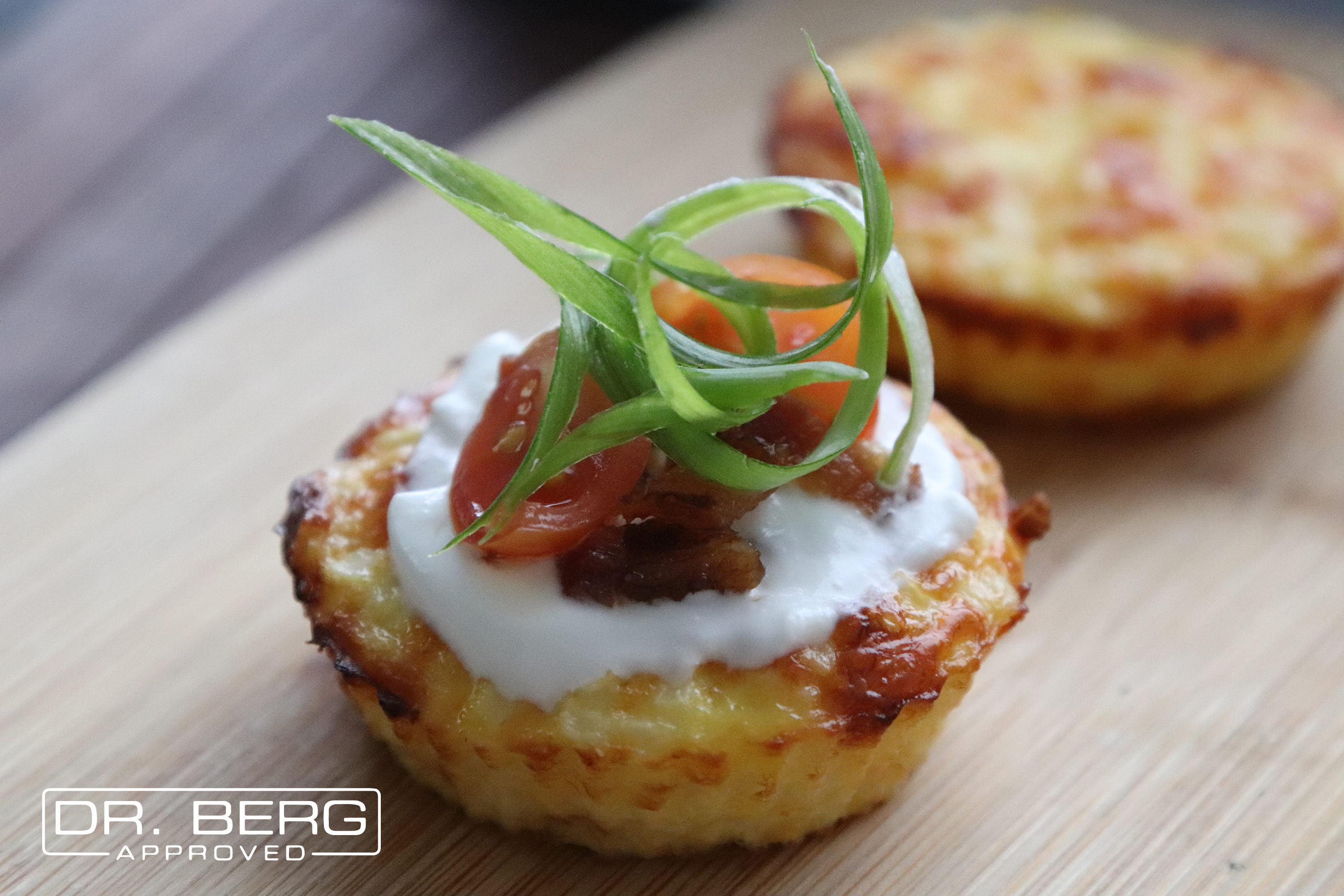 cheesy-keto-cauliflower-bites