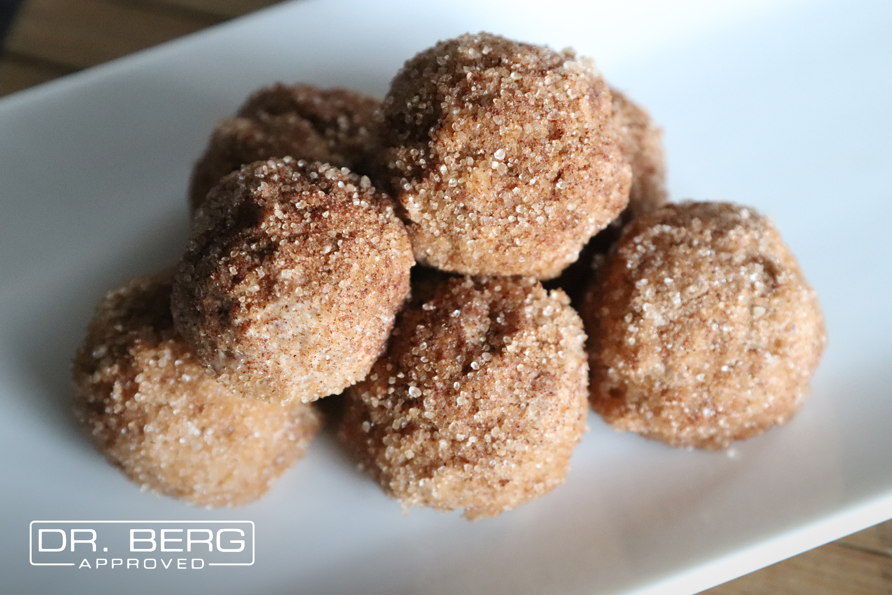 cinnamon-sugar-fat-bombs