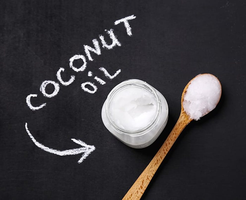 coconut oil healthy high mct lauric acid 