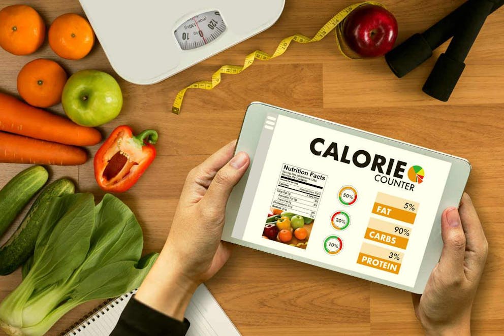 CALORIE counting counter application Medical | Why Dried Fruits Are NOT A Healthy Snack Food | dried fruit nutrients