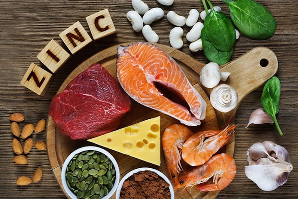  the word zinc surrounded by zinc-rich foods