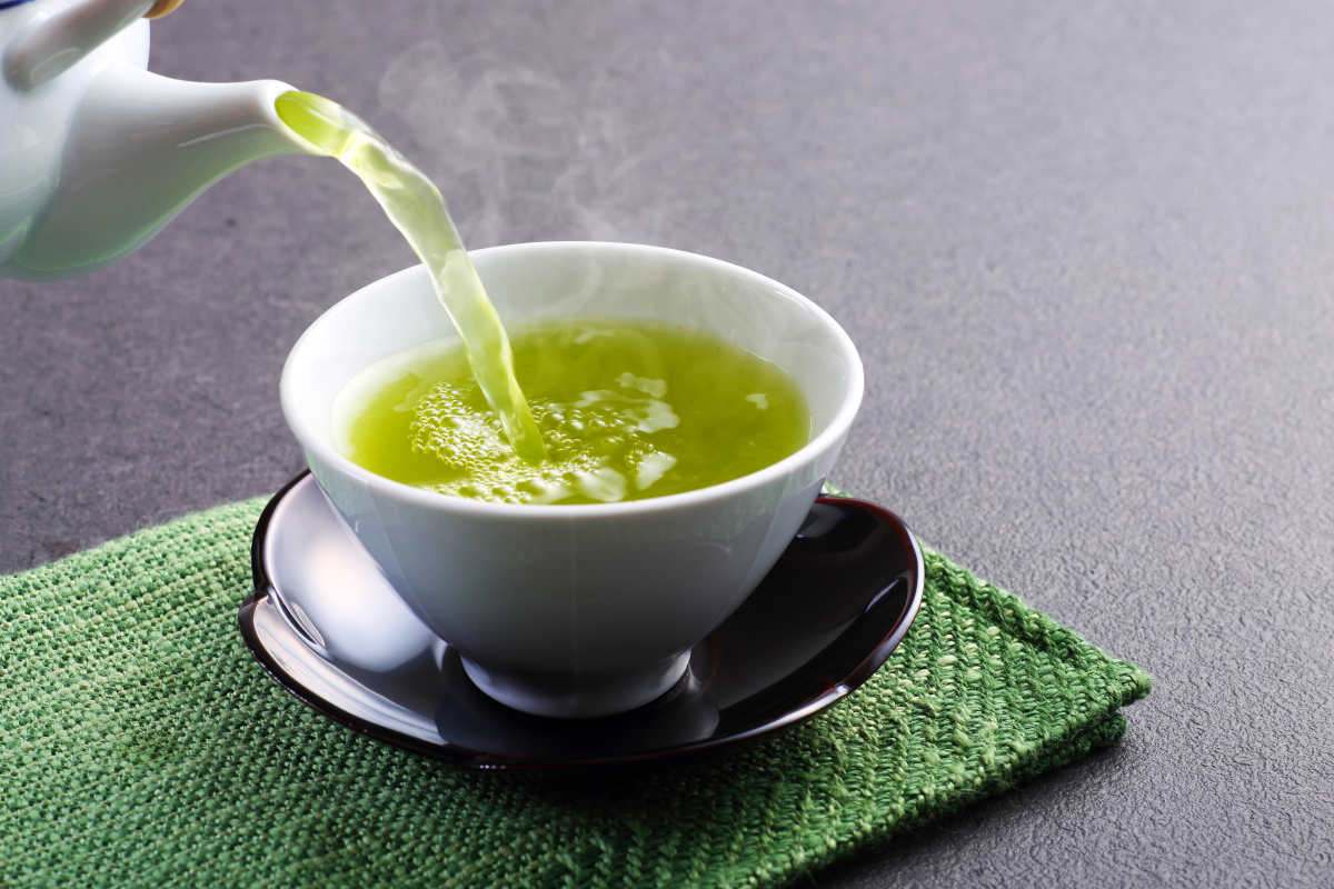 Green tea | How To Bust Belly Fat With Reverse Sit-Ups
