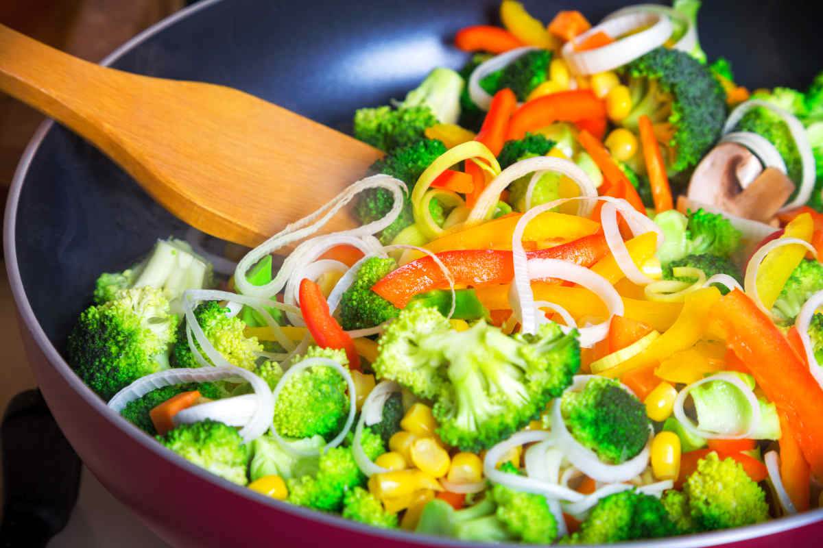 Frying vegetables in pan with spatula close up  | How To Reverse Hardening Of The Arteries (Atherosclerosis) | atherosclerosis vs arteriosclerosis