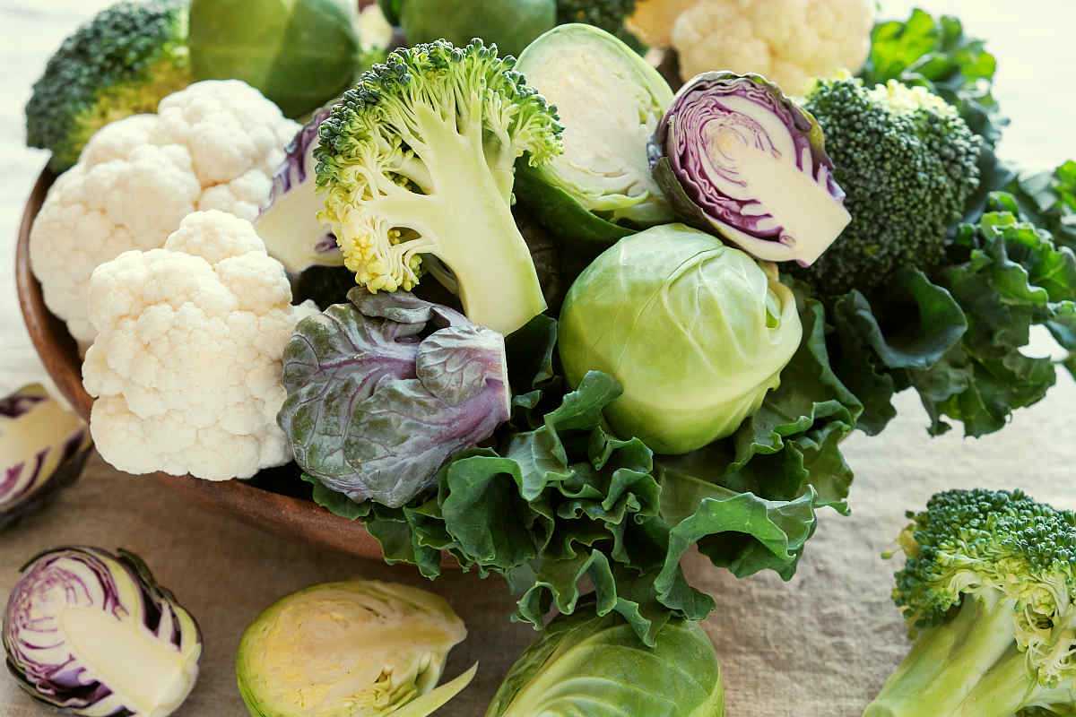 Cruciferous vegetables, cauliflower,broccoli, Brussels sprouts, kale in wooden bowl | What To Eat For Your Body Type