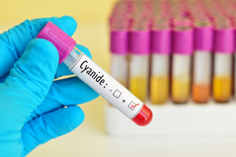Cyanide blood test