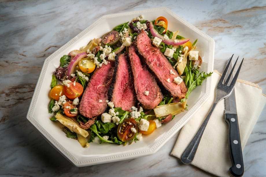 Blue cheese steak salad