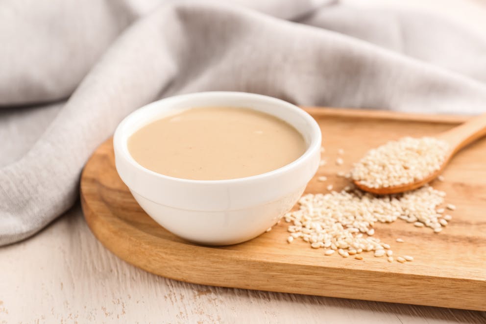 Tahini and sesame seeds