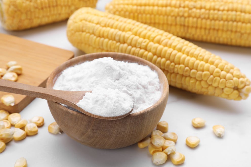 Cornstarch with ears of corn