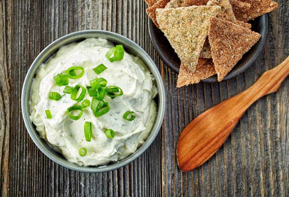 Cream cheese and onion crackers