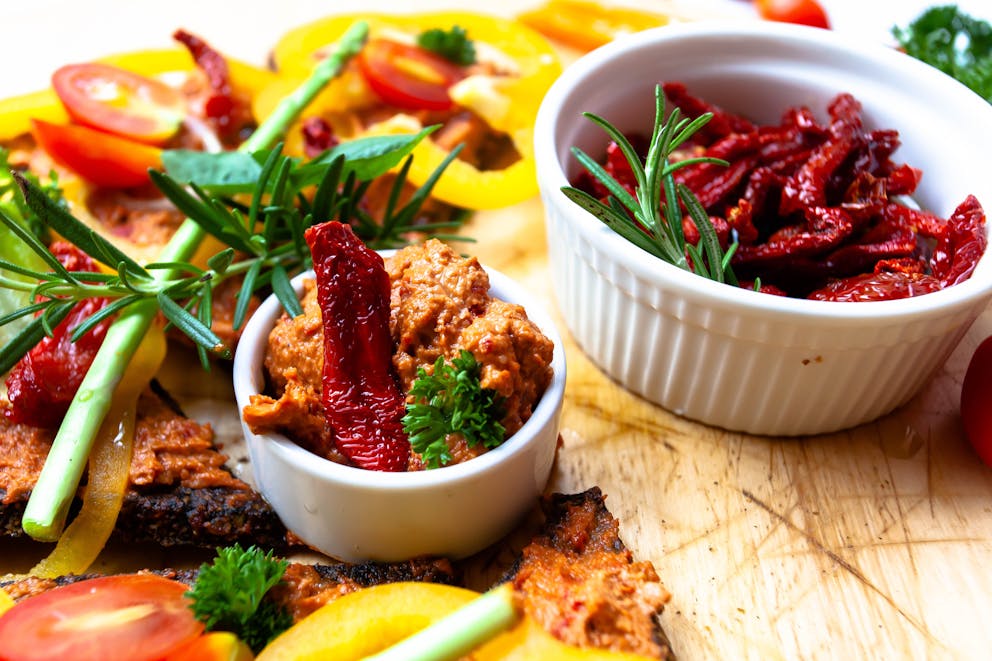 Sun-dried tomato dip