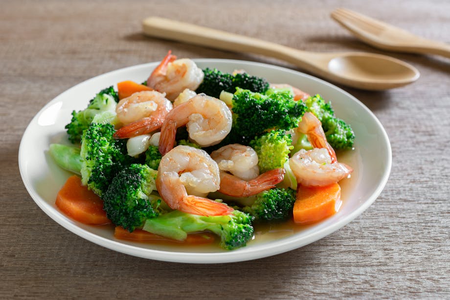 Shrimp and broccoli