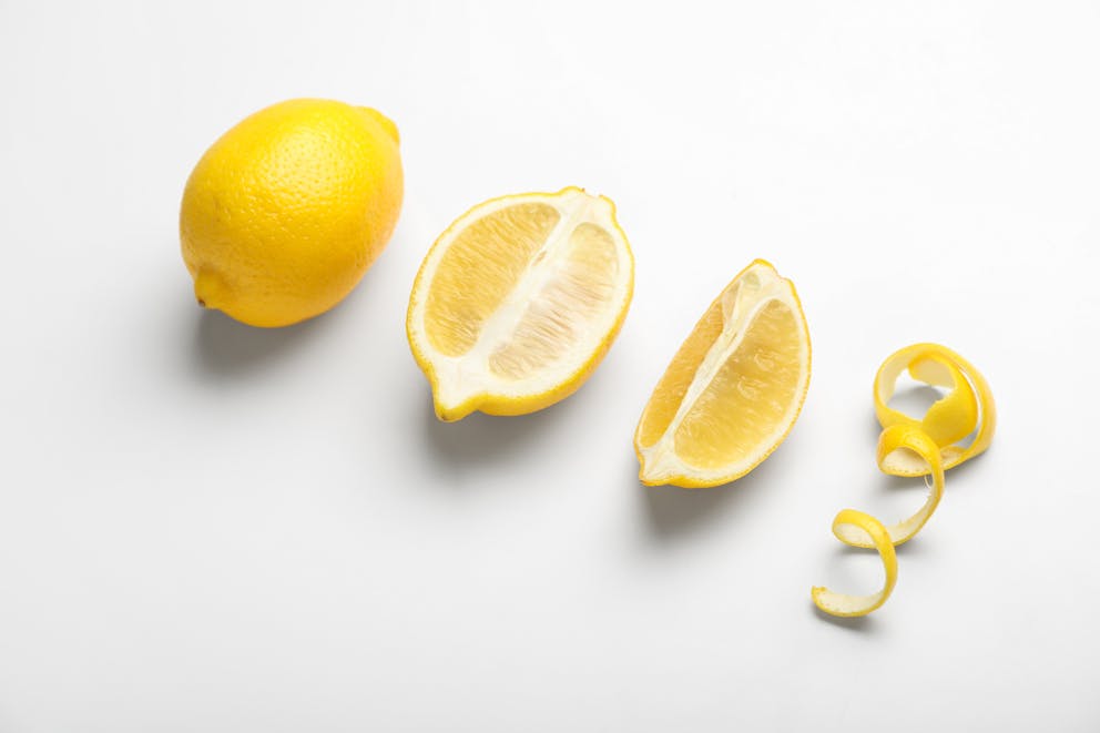 Composition of lemons and peel
