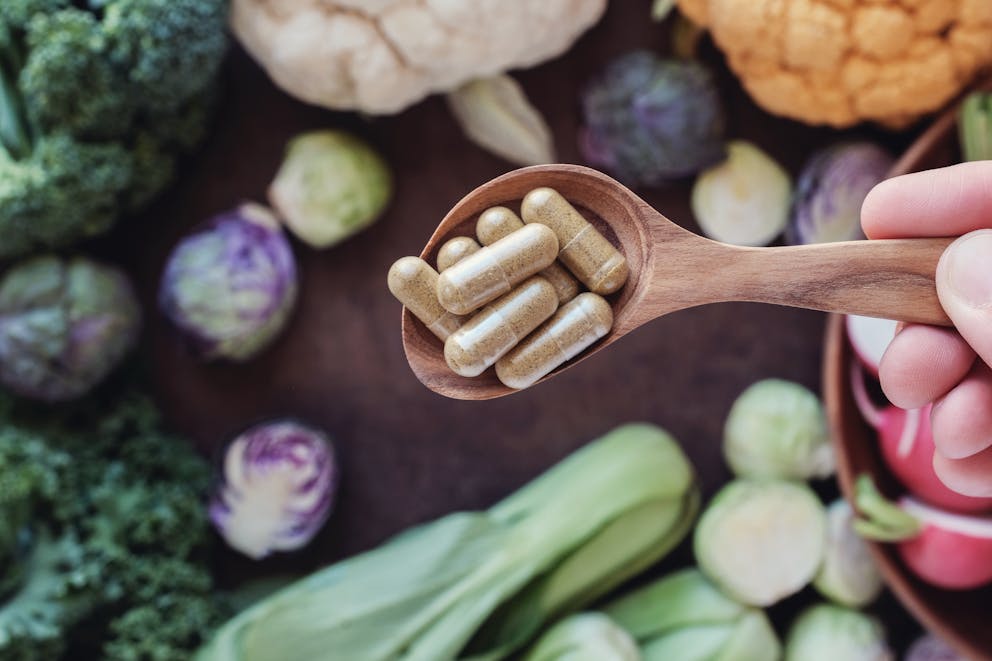 Supplements with cabbage and vegetables