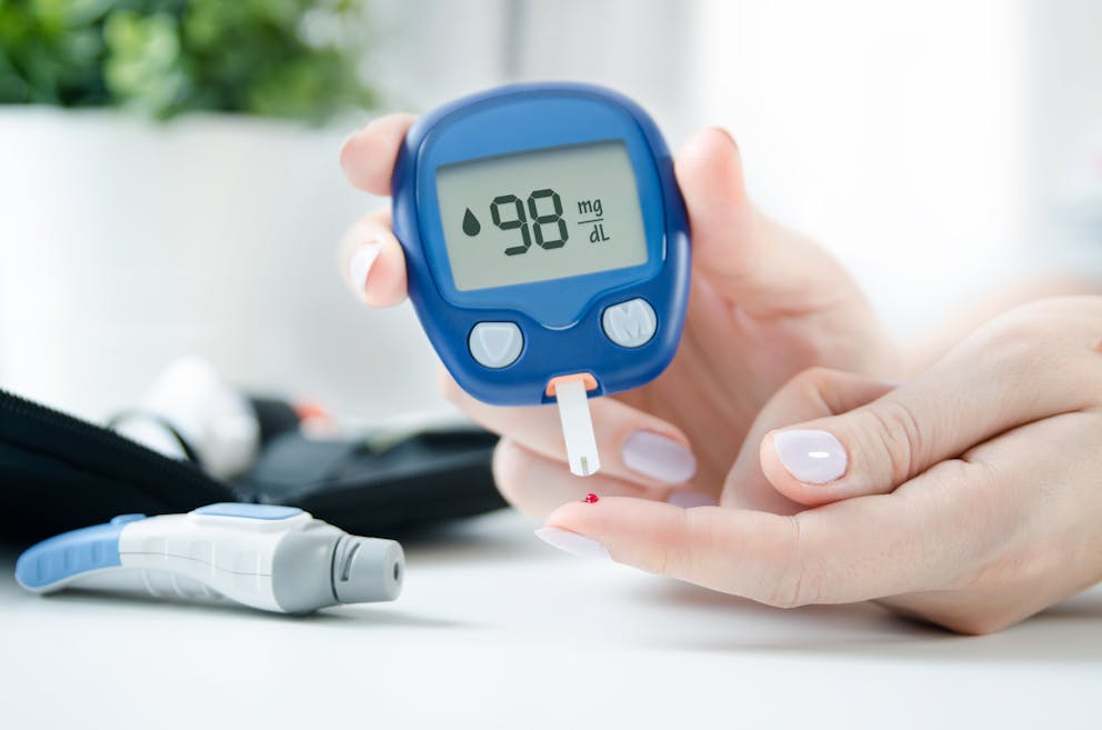 Blood glucose monitor