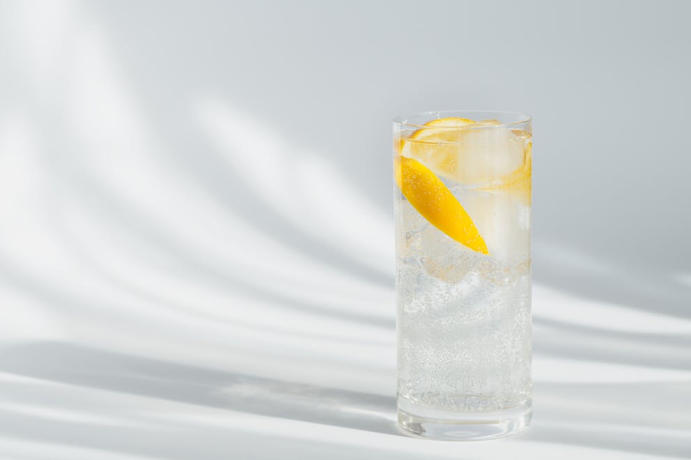 mineral water with lemon