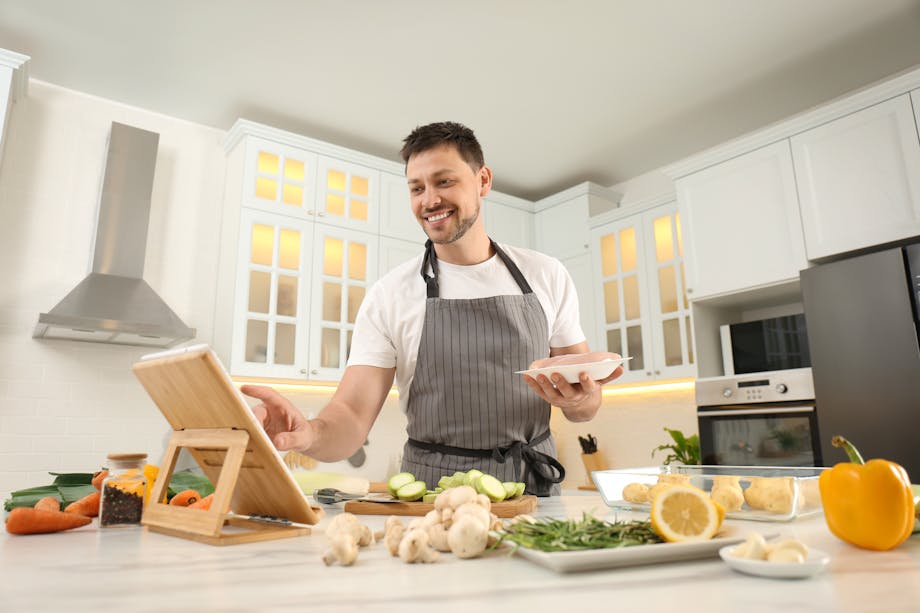 an making dinner