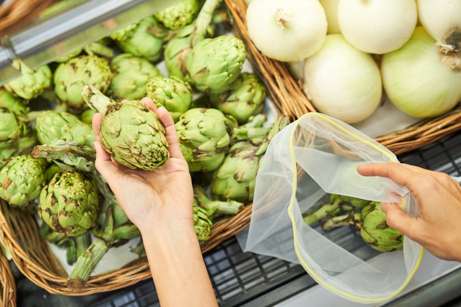 Choosing an artichoke