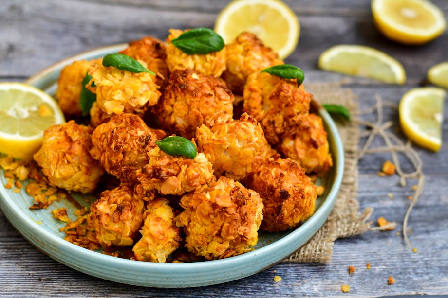 Crispy popcorn chicken