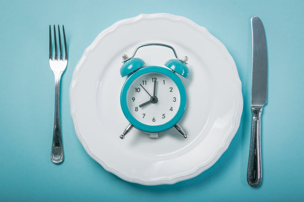 Clock on plate