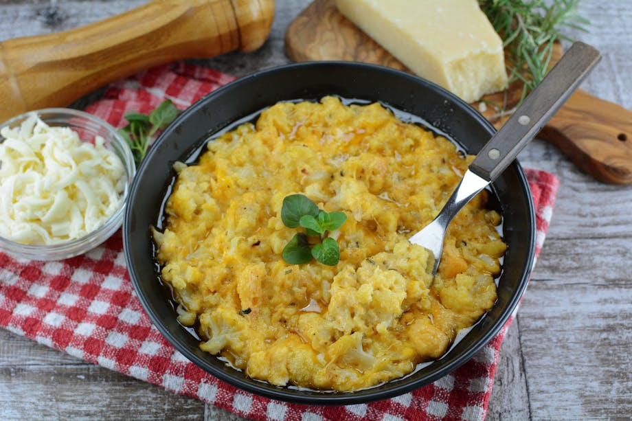 Cauliflower mac and cheese