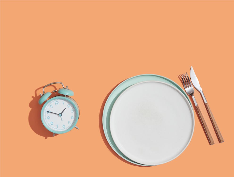 Fasting clock and dinner plate