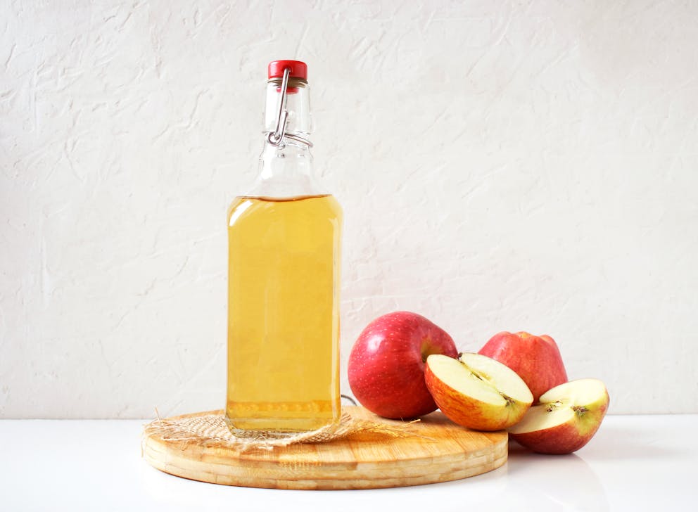 natural apple cider vinegar on table