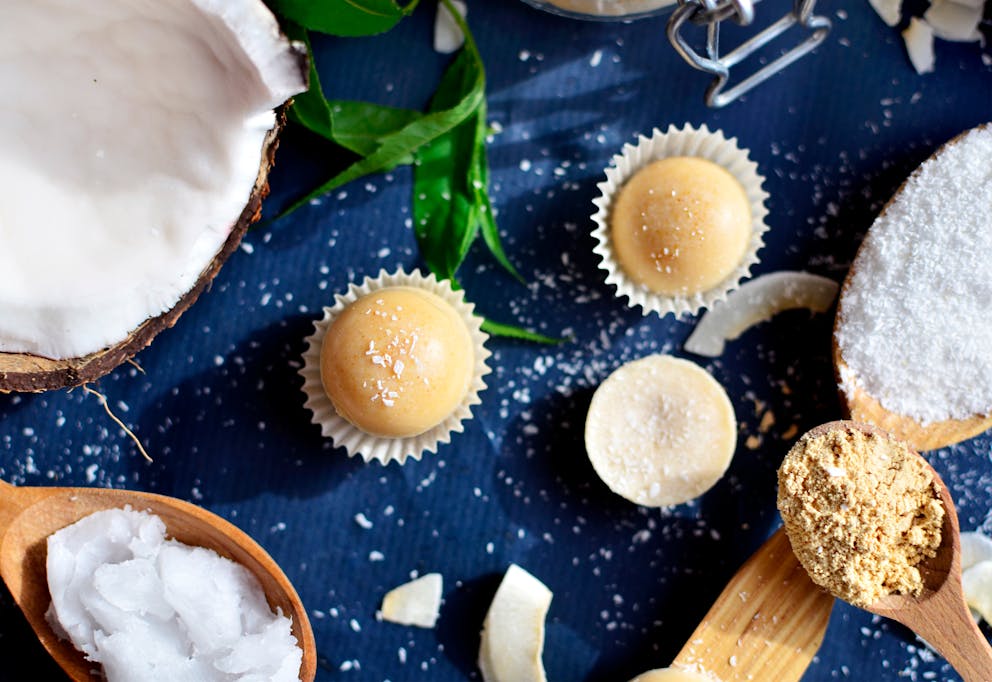 Coconut fat bombs