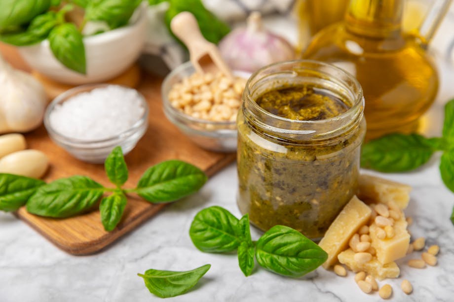 Pesto ingredients