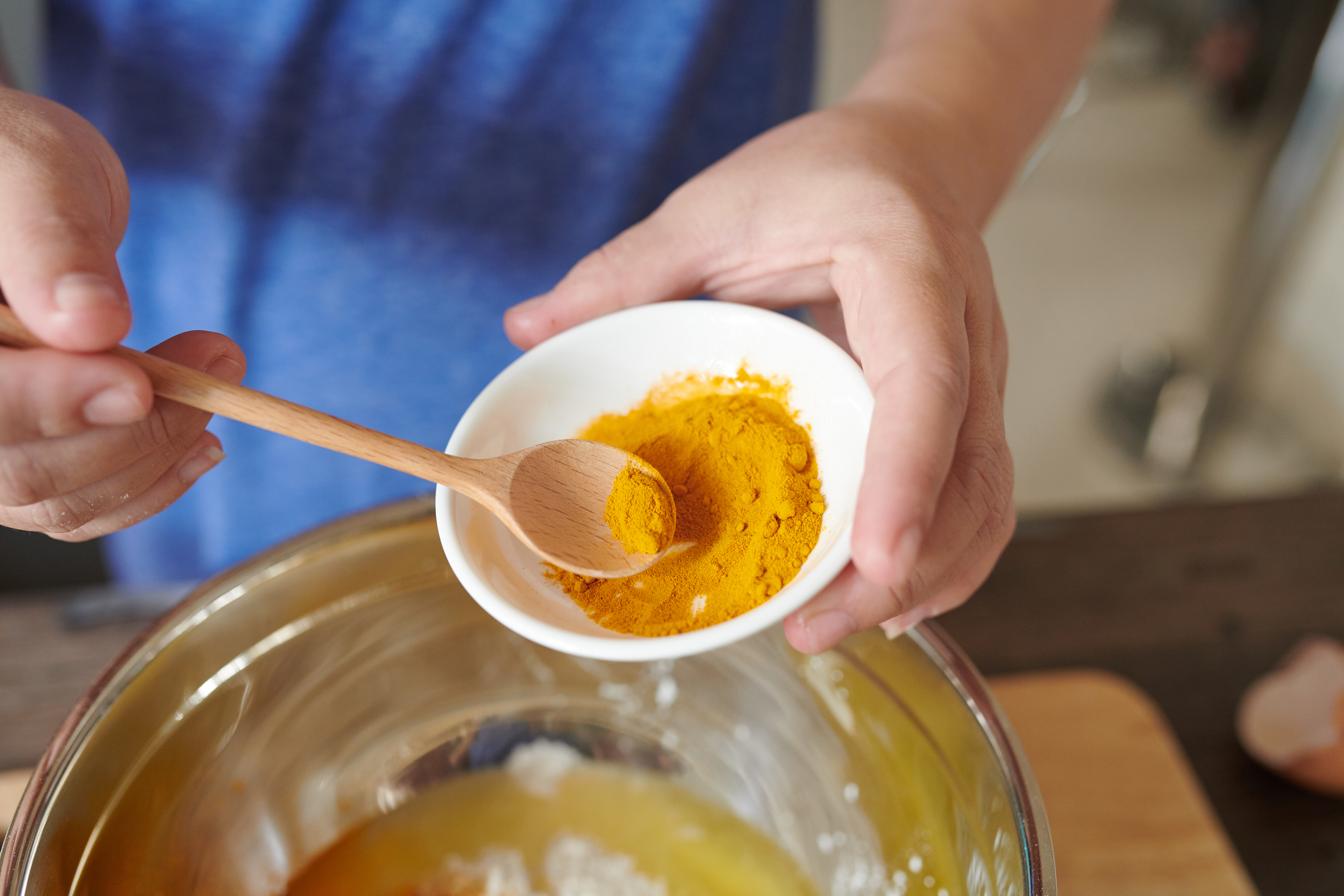 9 Science-Backed Benefits Of Turmeric And Curcumin | Dr. Berg