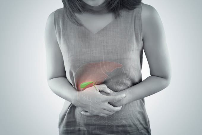 Woman with gallbladder pain