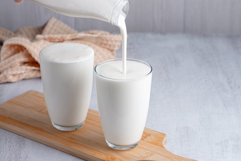 Probiotic cold fermented dairy drink