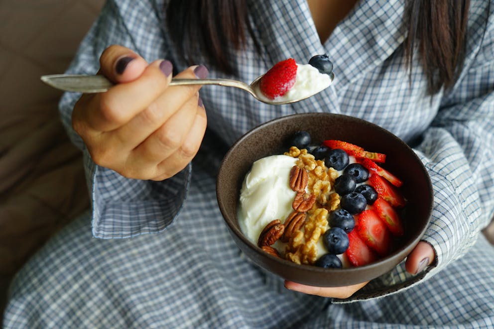 Eating healthy probiotic Greek yogurt