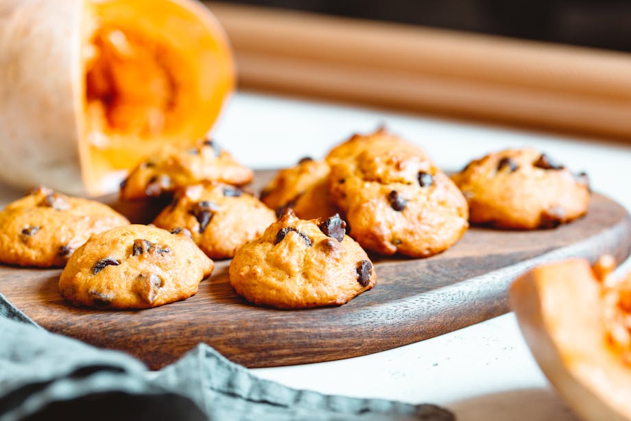 Pumpkin chocolate chip cookies