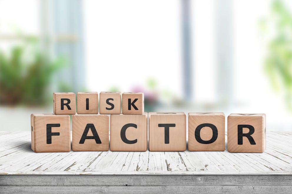 Risk factor on wooden blocks