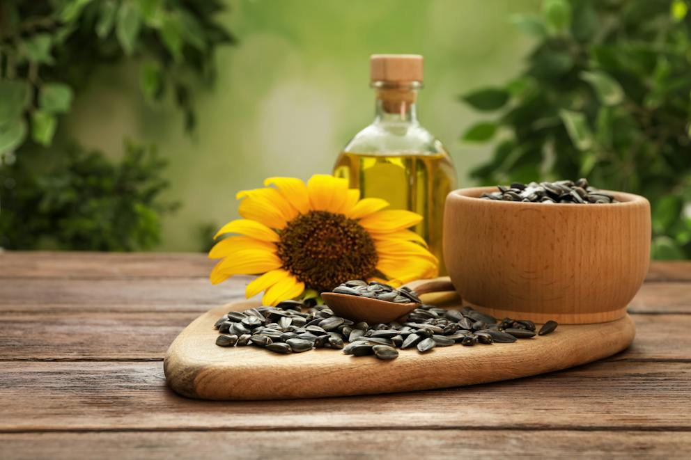 Are Sunflower Seeds Keto?Nutrition Facts & 7 Alternatives