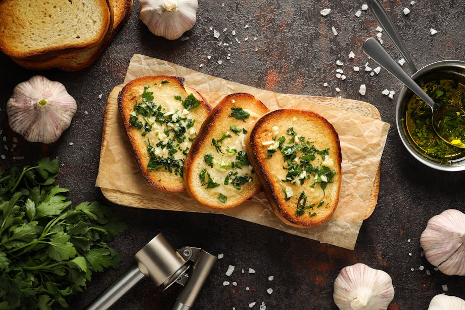 Toasted garlic bread