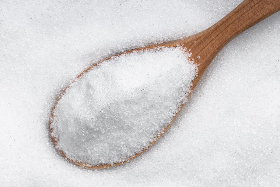 Erythritol sweetener in spoon