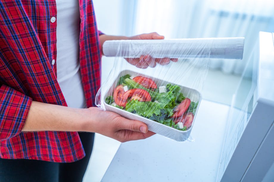 Wrapping salad