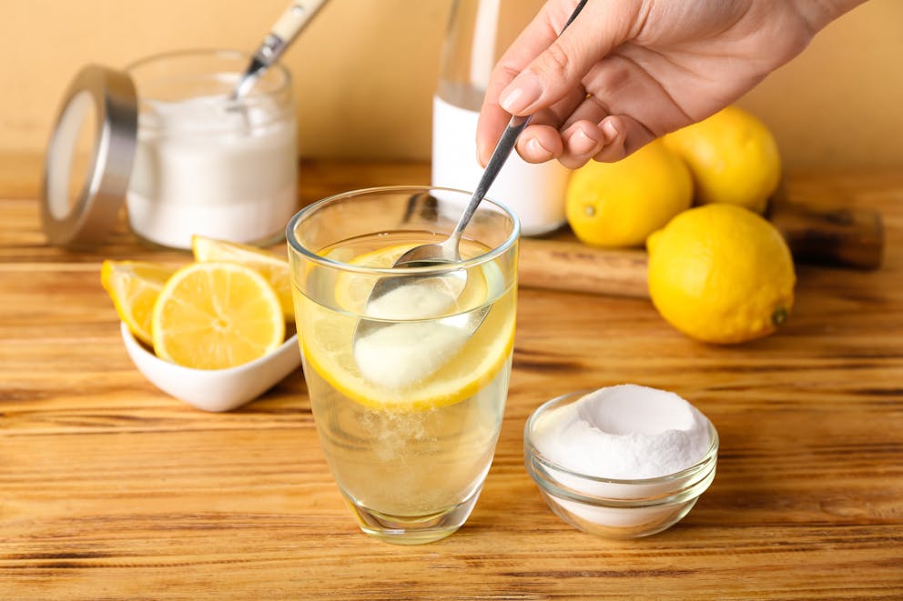 Baking soda water with lemon juice