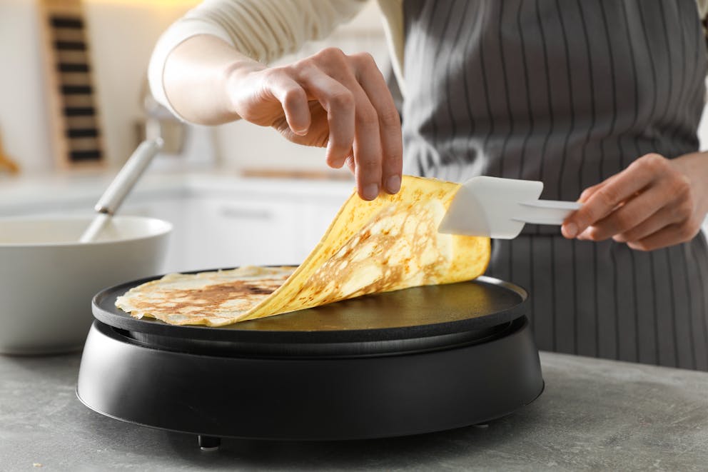 Cooking crepes