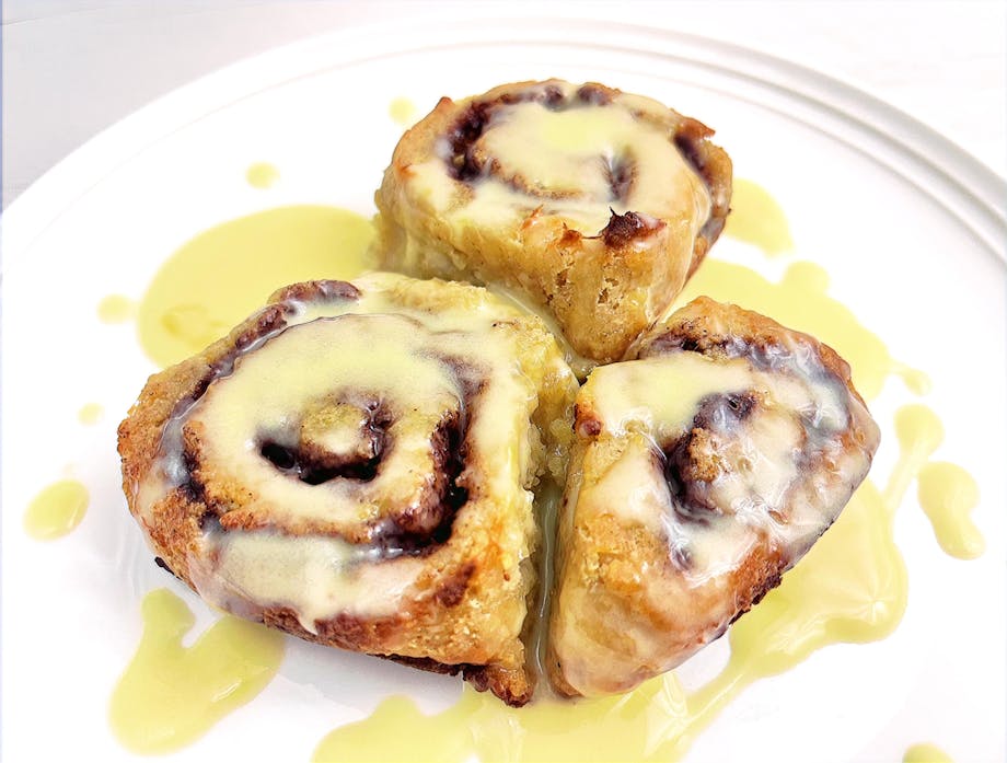 keto cinnamon rolls